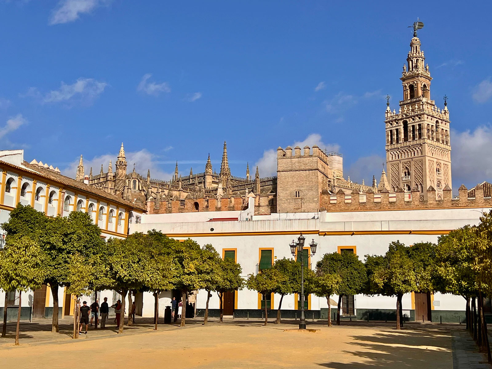 Patio de las Banderas