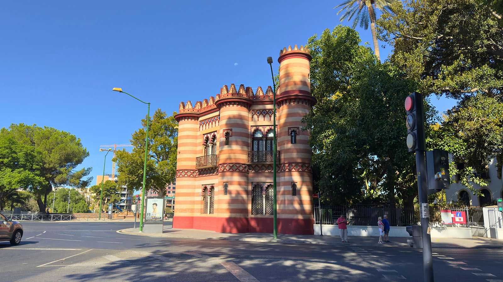 Costurero de la Reina - Pavillon de San Telmo