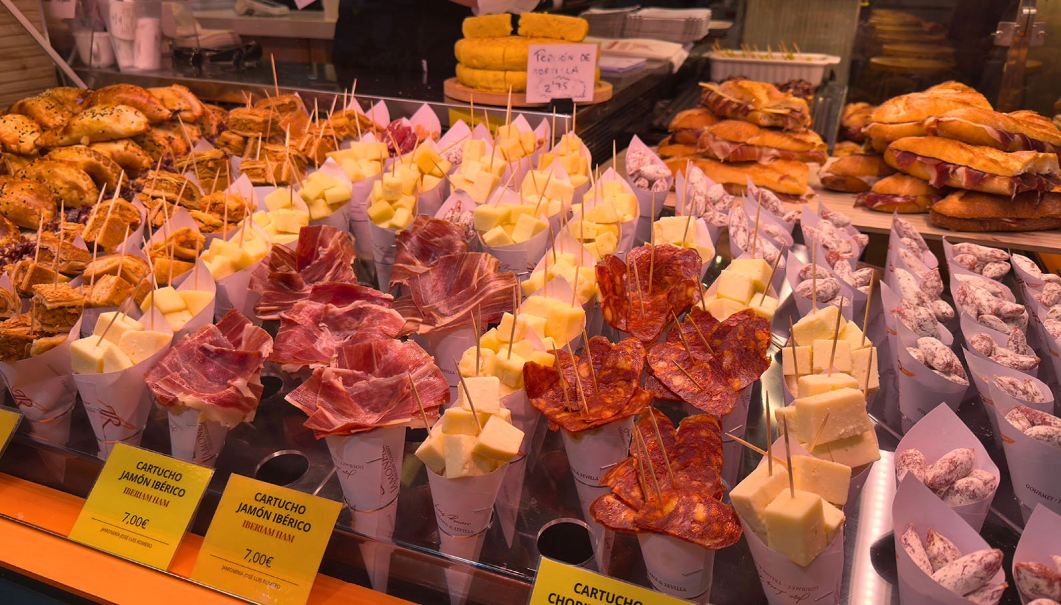 El Mercado de Triana, una inmersión gourmet y auténtica en el corazón de Sevilla