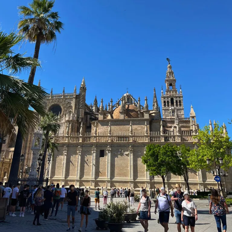 Discovering Seville Cathedral: history, treasu ...
