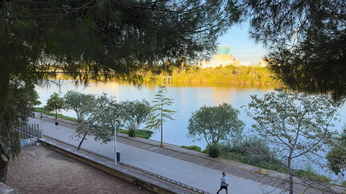 Guadalquivir Promenade